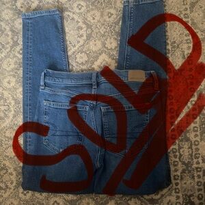 ‼️‼️‼️SOLD‼️‼️‼️
American Eagle Outfitters Women's Dark Blue Skinny Jeans